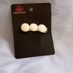 Cute as a Button Hair Clip.  NWT